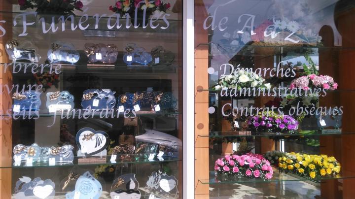 Entretien de pierre tombale par un pro Martinique